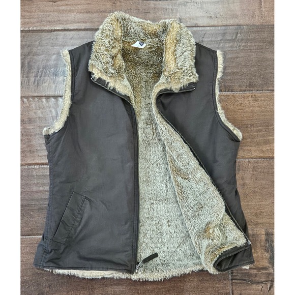 GAP Jackets & Blazers - Y2k VTG Boho Rustic Gap Womens Reversible Faux Fur Vest Brown Full Zip L